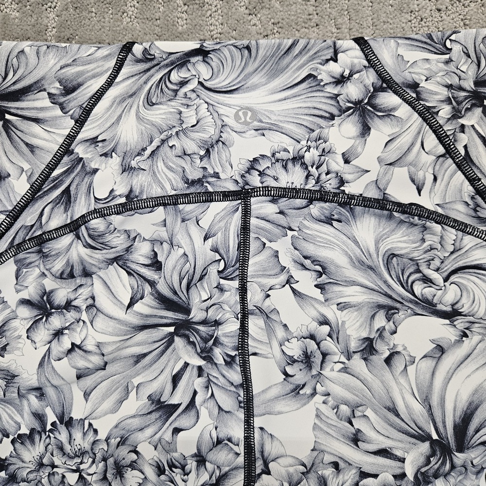 Lululemon Womens Train Times 7/8 Light Garden Floral Legging‎ Pants size 8 - Picture 10 of 11